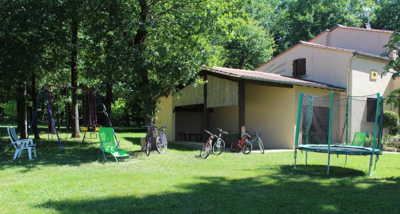 Maison De Vacances Macou 2 Capdrot Esterno foto