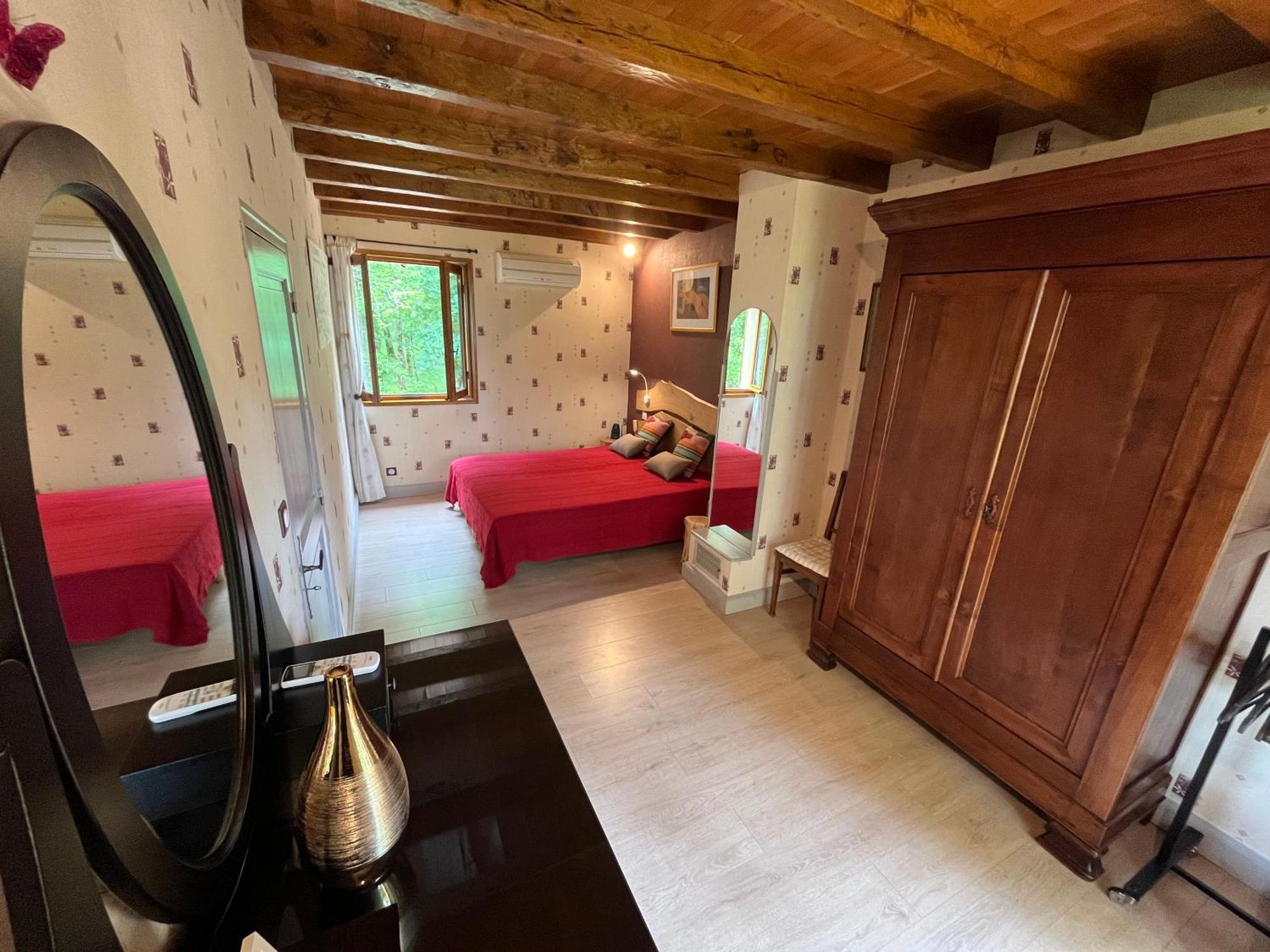 Maison De Vacances Macou 2 Capdrot Esterno foto
