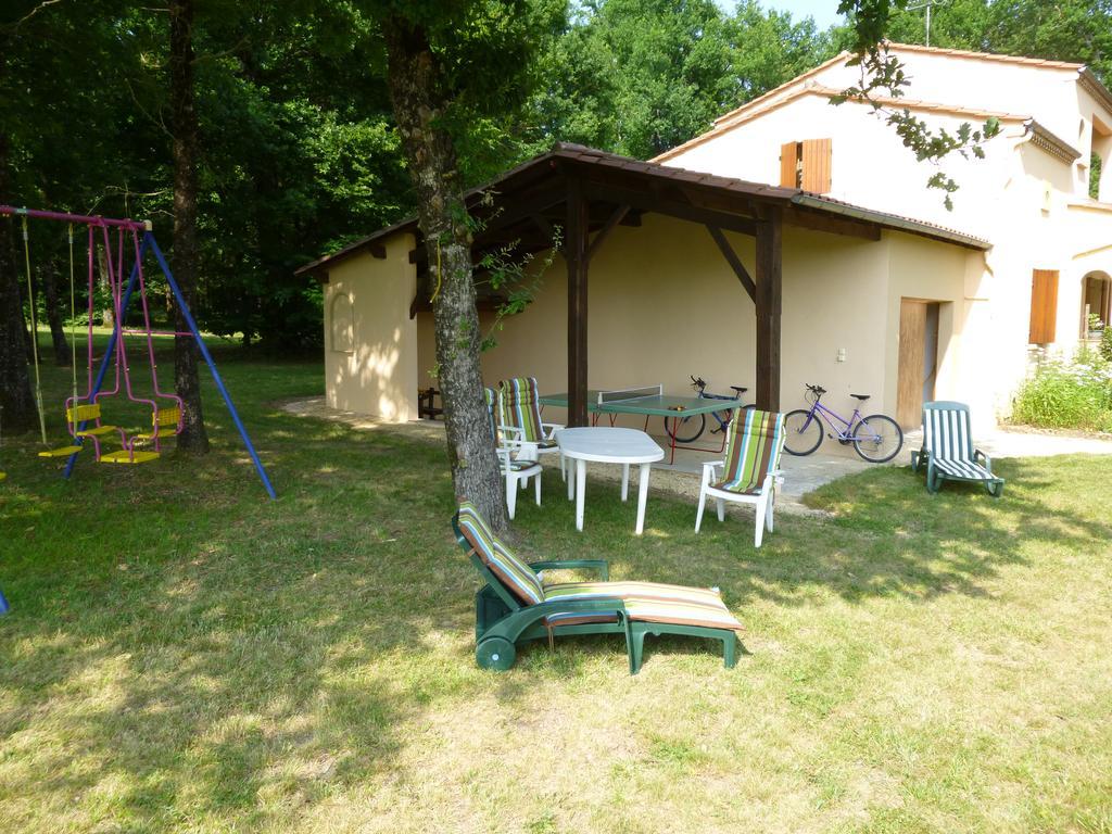 Maison De Vacances Macou 2 Capdrot Esterno foto